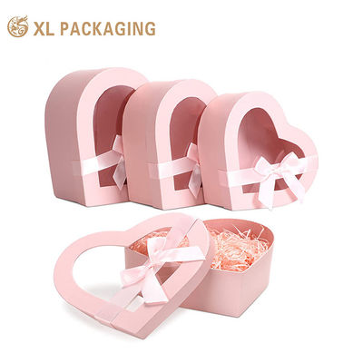 2mm 회색 판 PET 창과 화장품 포장용 사틴 리본 활을 가진 맞춤형 심장 모양의 딱딱한 선물 상자